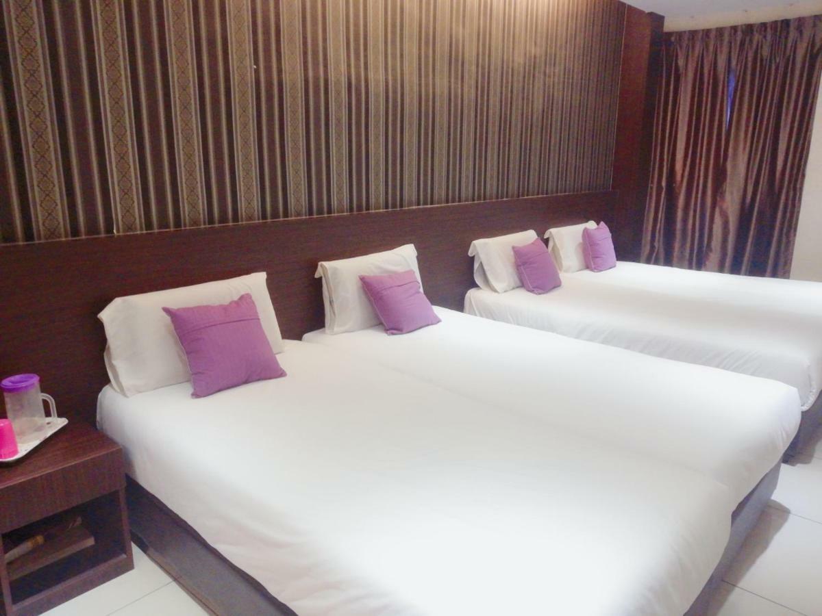Remember Hotel Bukit Gambir Exterior foto